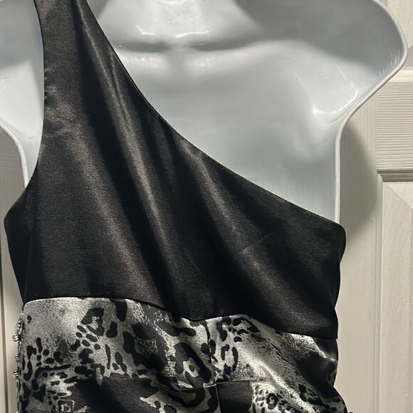 Jump Apparel One Shoulder Bedazzled Scrunch Dress - Picture 5 of 8